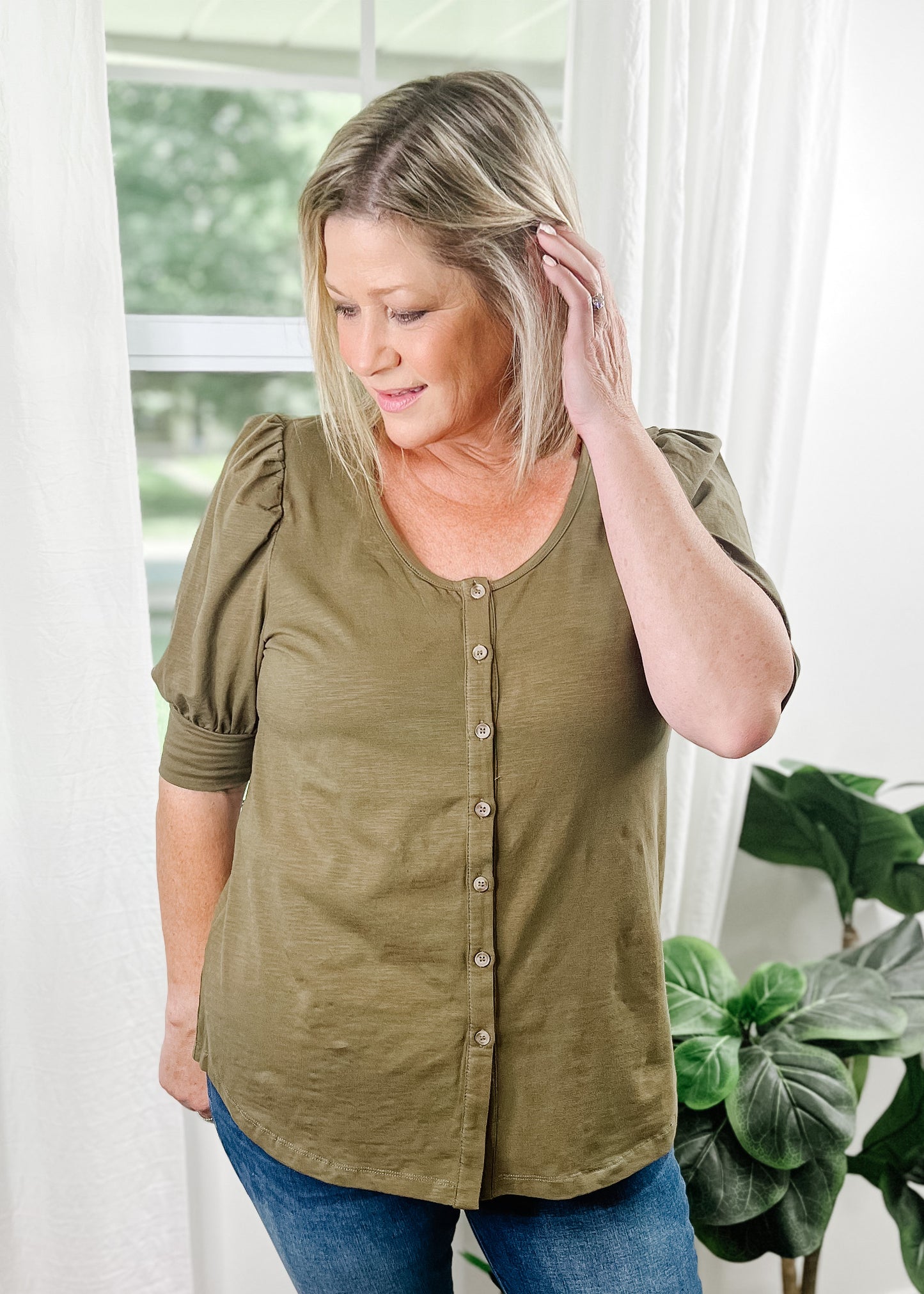 Button Down Top W/Puff Sleeve