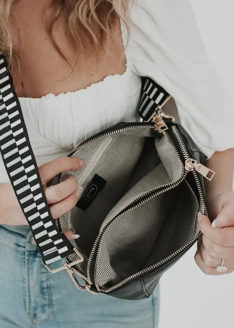 Cassie Crossbody Bag